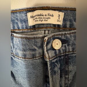 Abercrombie & Fitch Woman’s Blue Jeans